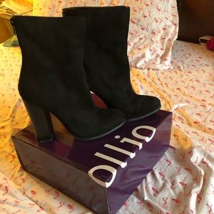 Women's Faux Suede Stacked High Heel Ankle Boots